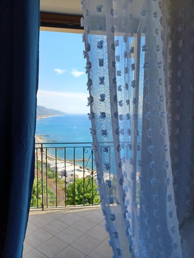 شقة Un Oblo Sul Mare سان لوسيدو المظهر الخارجي الصورة